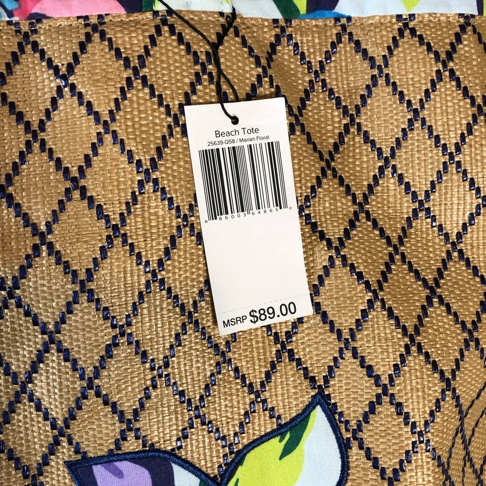 NWT! Vera Bradley Marian Whale Large Beach/Tote Bag. - Picture 8 of 12